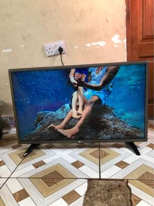 A picture of LG TELEVISION