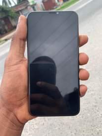 A picture of XS MAX GB 64