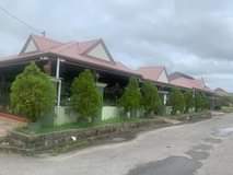 Land M.
