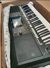 pianos