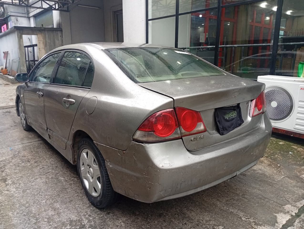 A picture of Very Sharp 2006 Honda Civic Price 2 5M Buyer settlement