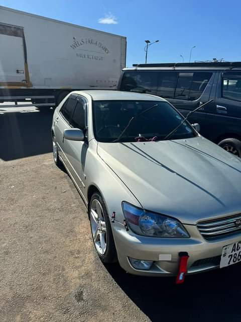 used toyota altezza