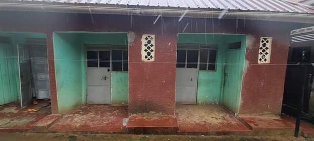 A picture of 3 single rooms for sale at 27m. They make 450