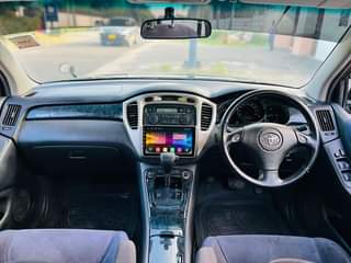 A picture of TOYOTA KLUGER
