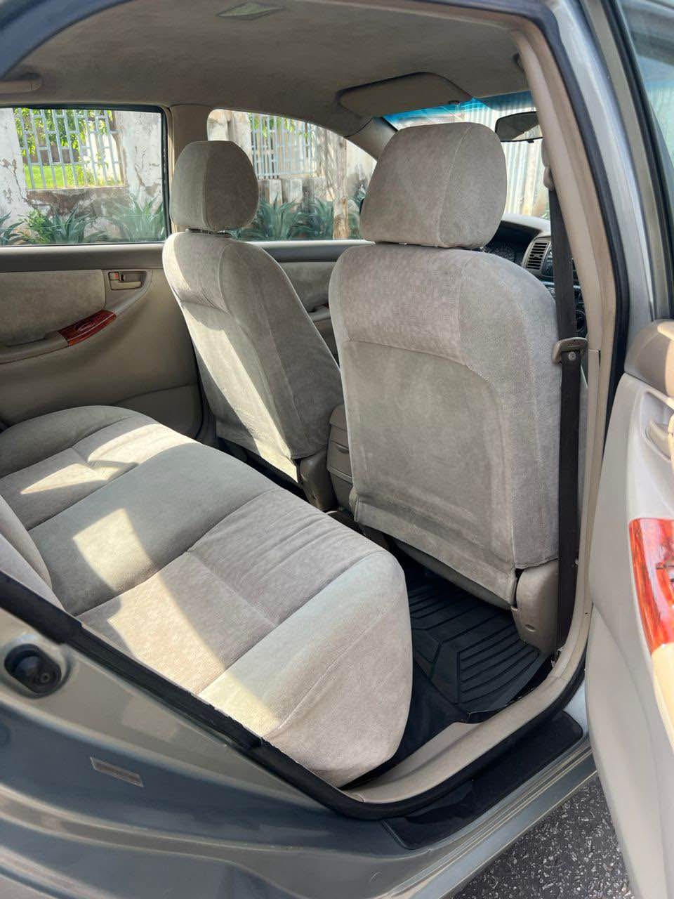A picture of 2004 Toyota Corolla clean as seen