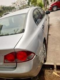 A picture of honda civi 2006