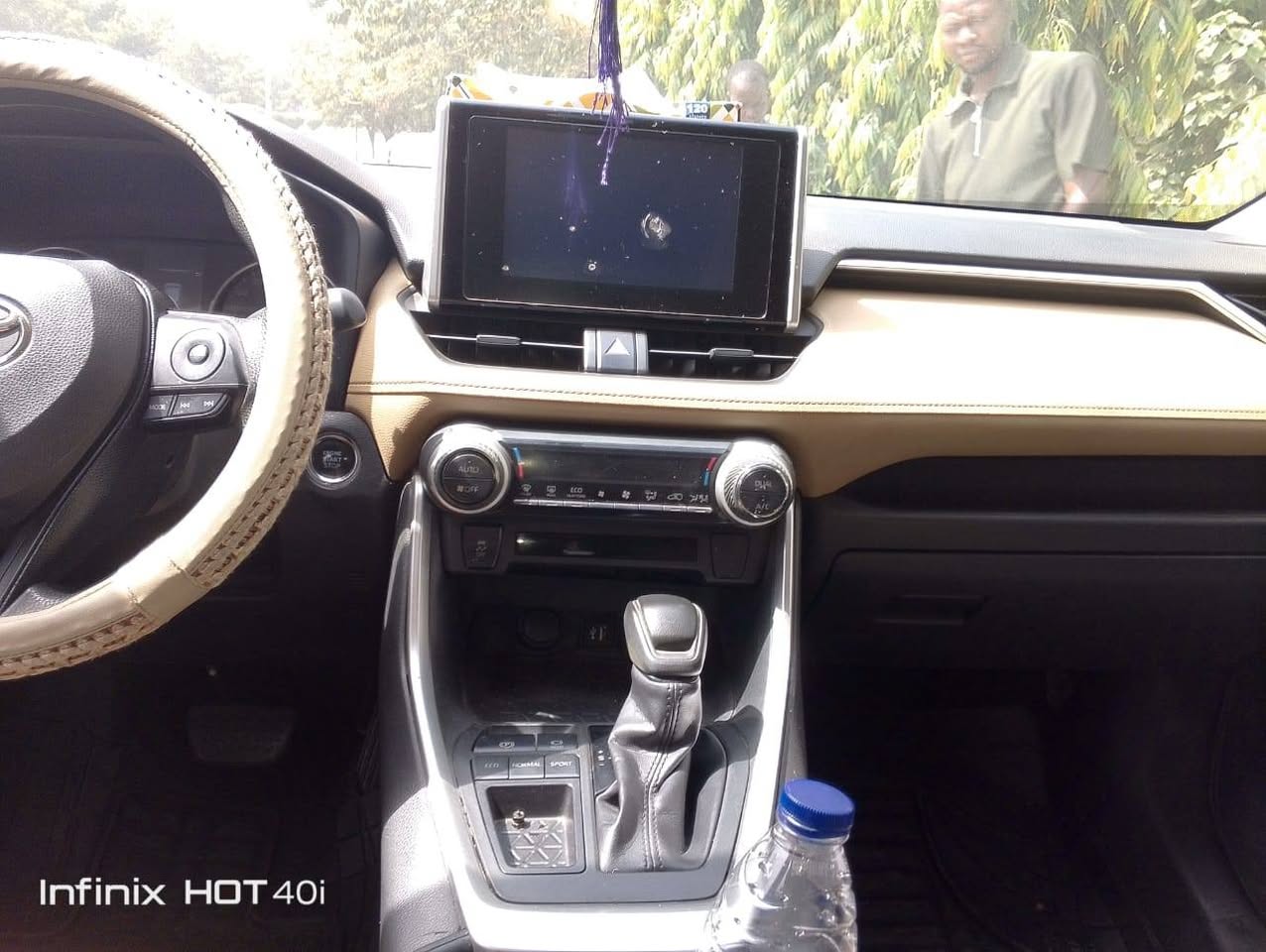 A picture of Toyota RAV4 2022