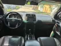 A picture of Toyota PRADO 011