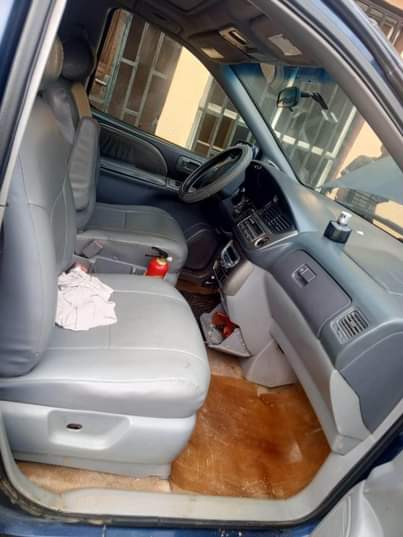 A picture of Toyota sienna 2002