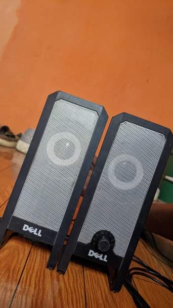 A picture of Dell Computer speaker PC
