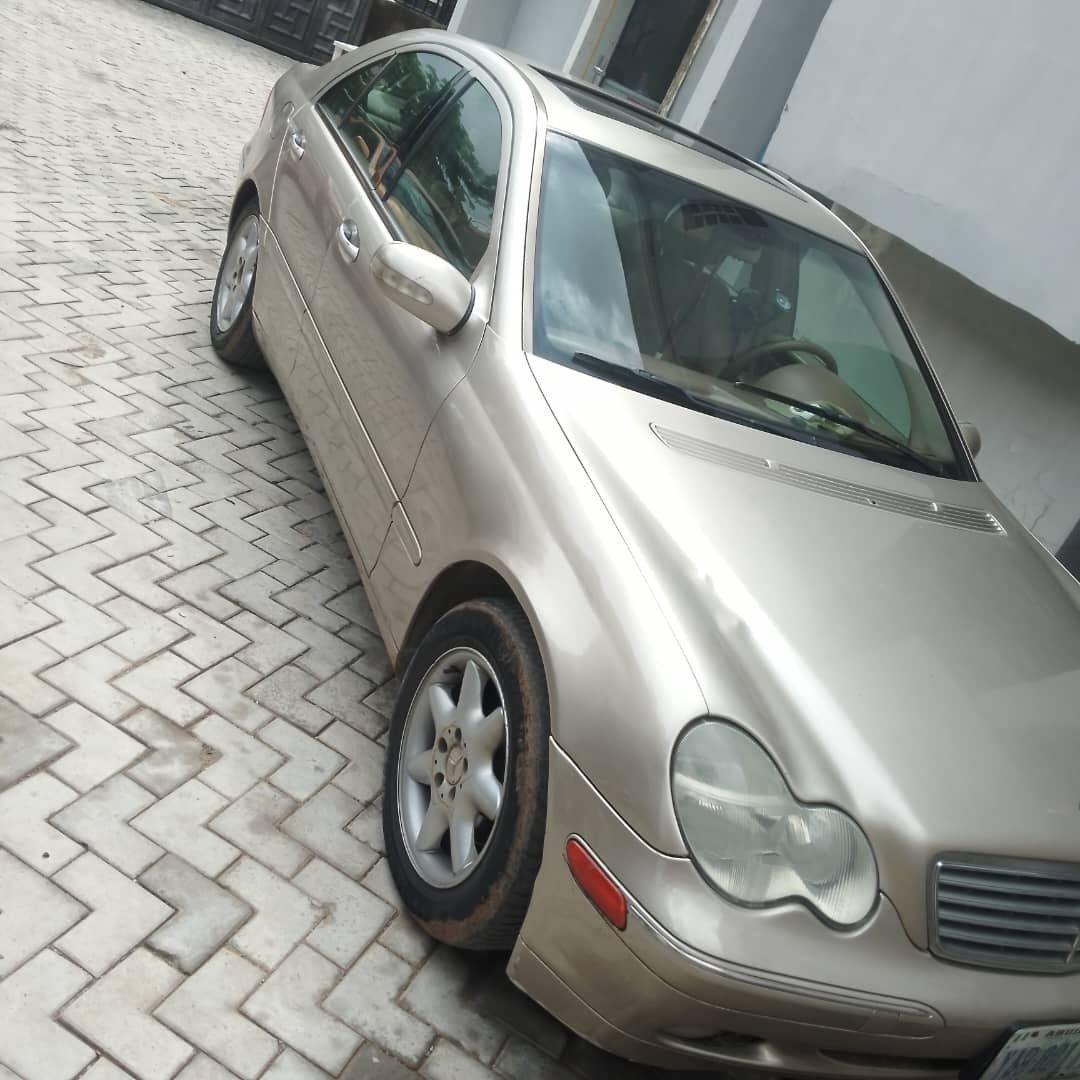 A picture of Benz c240