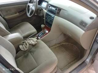 A picture of Toyota corolla le 2004
