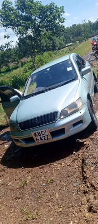 mitsubishi lancer