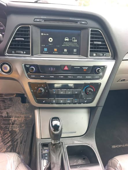 A picture of Hyundai Sonata 2017