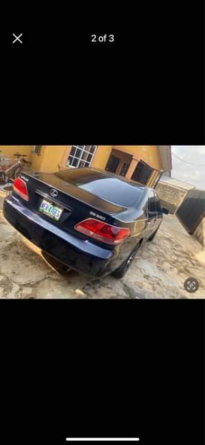 A picture of Lexus Es330