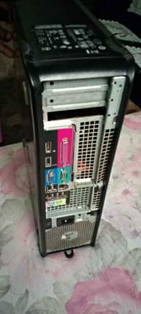 A picture of NAUSHA MASHINE YA COMPUTER AINA YA DELL HIYO BEI 80000