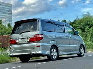 A picture of Toyota ALPHARD