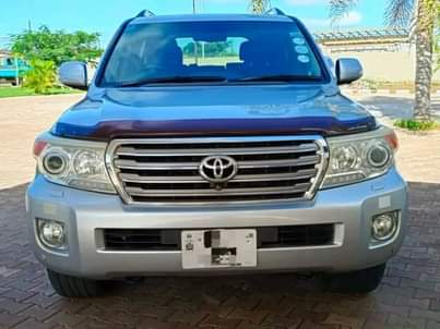 toyota land cruiser