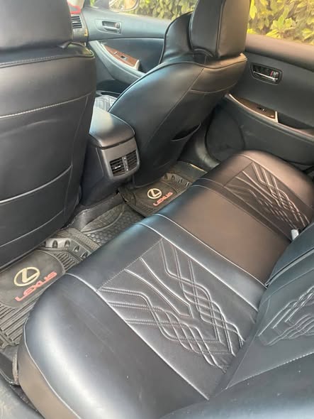 A picture of Lexus Es350