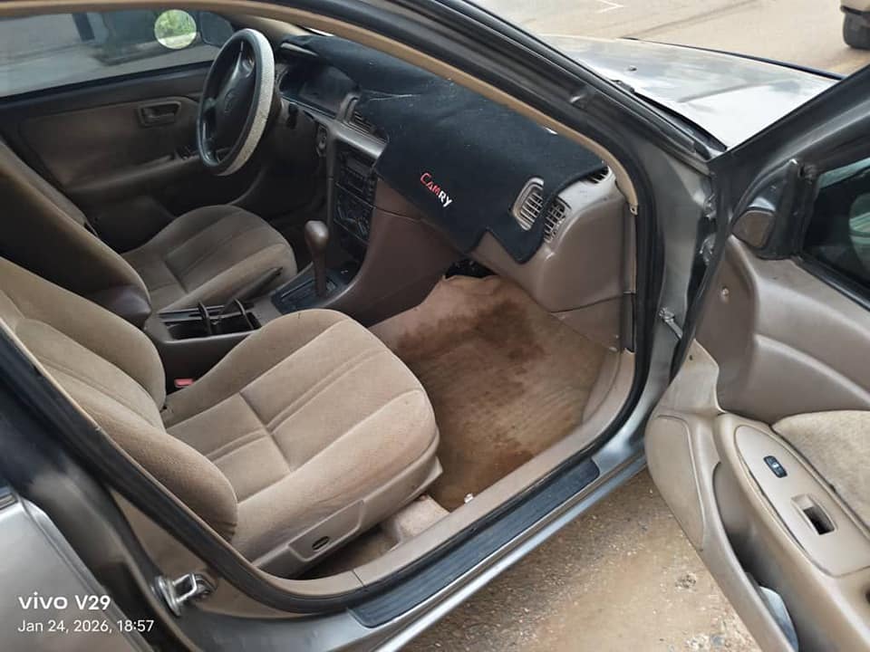 A picture of Toyota camry 2001 good deal