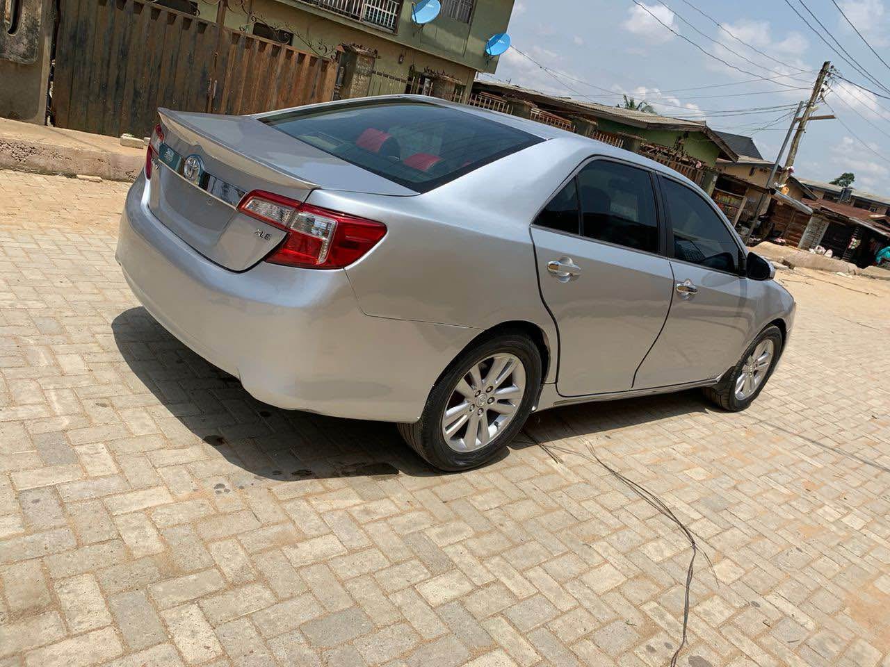 A picture of Toyota Camry 2012
