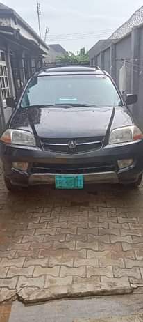 A picture of This is accura MDX 2004 model everything is working perfectly