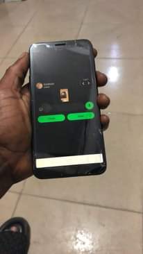 A picture of OPPO A83