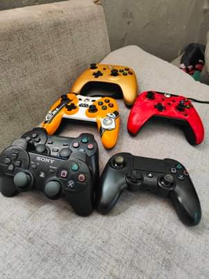 A picture of Xbox one pad Ps pad Wired na wireless 0756684971