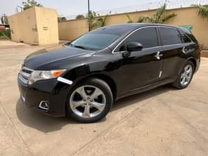 A picture of NEATLY USED TOYOTA VENZA 2010 MODEL KEYLESS IGNITION 7 6