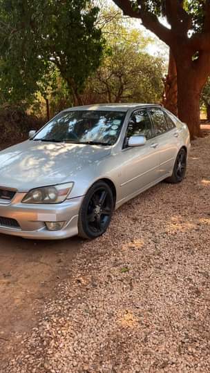 used toyota altezza