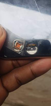 A picture of IPhone 7 spare needed
