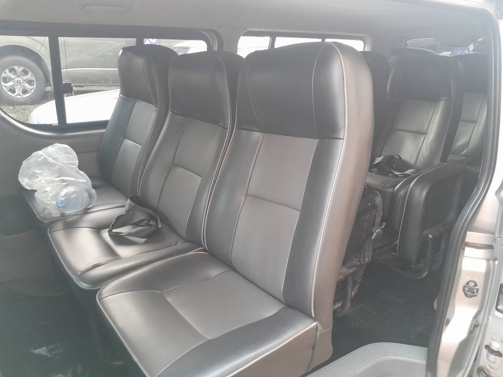 A picture of Toyota Alphard