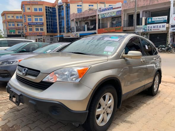 A picture of DISTRESS SALES HONDA CR V S U V JEEP FEW