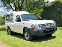 used nissan np300