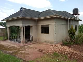 A picture of Busuzi deal on quick sale 55m Well finished house on