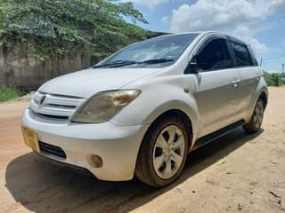 A picture of OFFER TOYOTA IST
