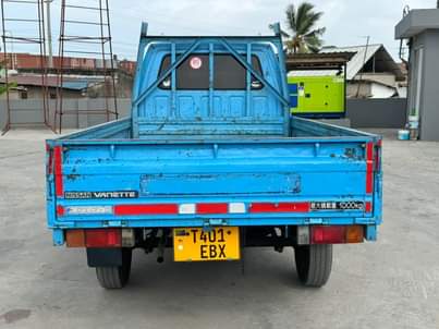 A picture of NISSAN VANETTE