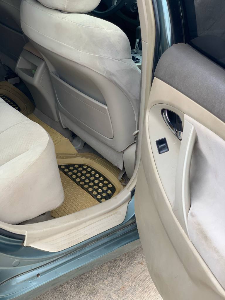 A picture of Toyota Camry 08