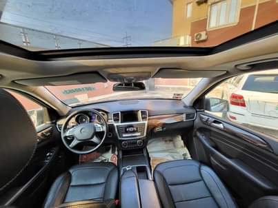 A picture of Mercedes Benz ML350 2015