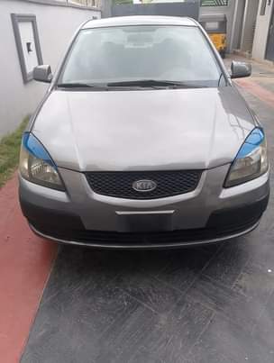 A picture of Kia Rio Automatic