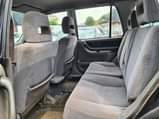 A picture of Honda CR V 1999 accident free first body clean interior