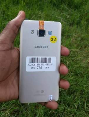 A picture of SAMSUNG GALAXY A5