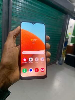 A picture of SAMSUNG A32 GB 128 RAM 6 LAINI 2