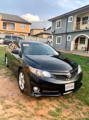 A picture of LET S DEAL Direct Tokumbo 2013 Toyota Camry S Fullest