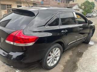 A picture of 2010 Toyota venza registered v4