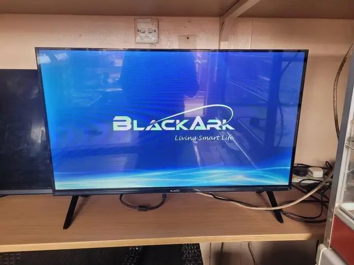 A picture of Business gadgets cal 0706538436 wtsp