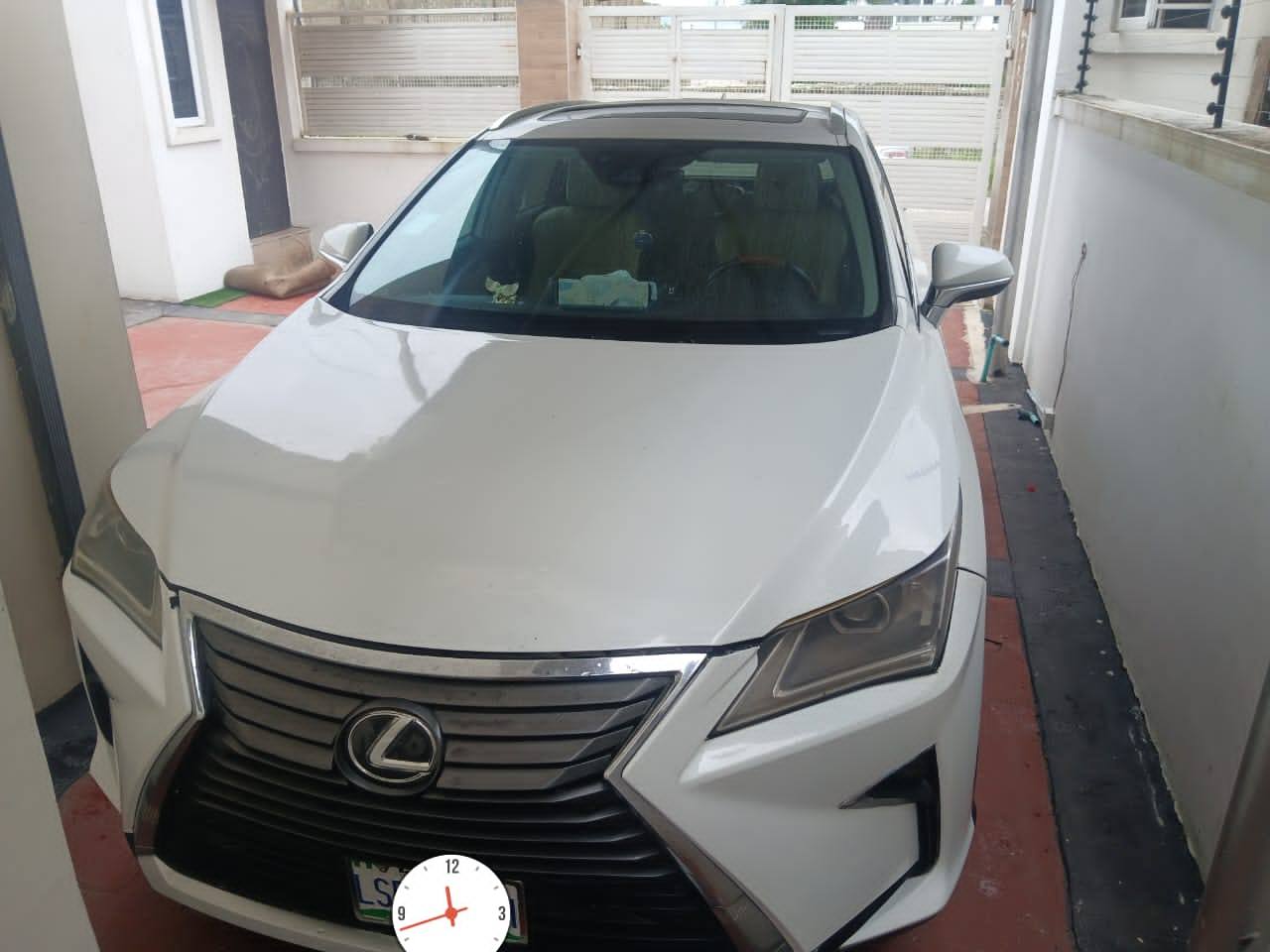 A picture of Rx350 2017 MODEL FIRST BODY