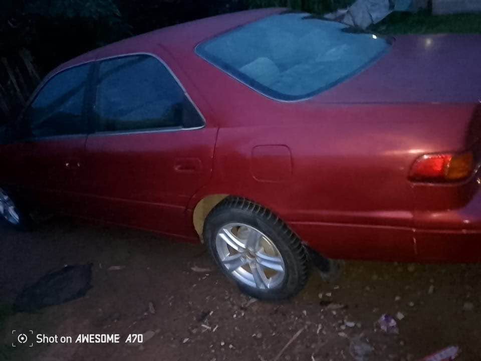 A picture of 2001 Toyota Camry Envelope