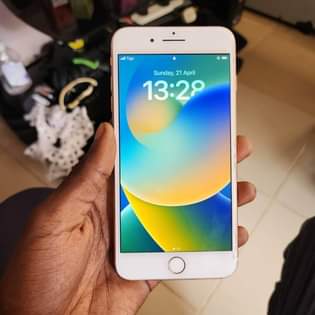 A picture of iPhone 8 Plus 64GB Battery 90 Fingerprint ipo Bei 280