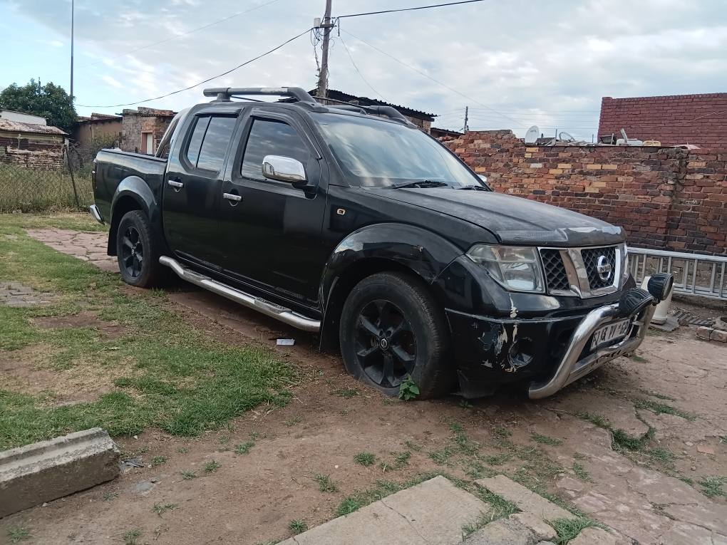 used nissan navara